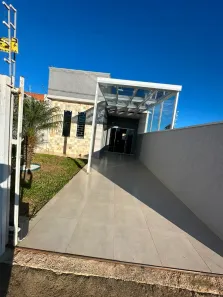 Térrea com 2 quartos em Santa Terezinha