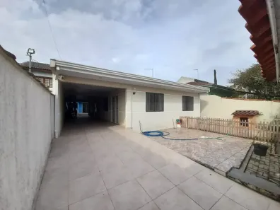 Casa com 5 quartos em Umbara
