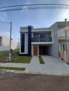 Casa de condomínio com 3 quartos em Umbara