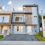 Casa de condomínio com 3 quartos e 160 m² em Umbara