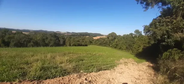 Fazenda / Sítio / Chácara com 2 quartos em Baixo Da Lapa