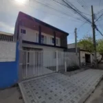 Sobrado com 3 quartos em Umbara
