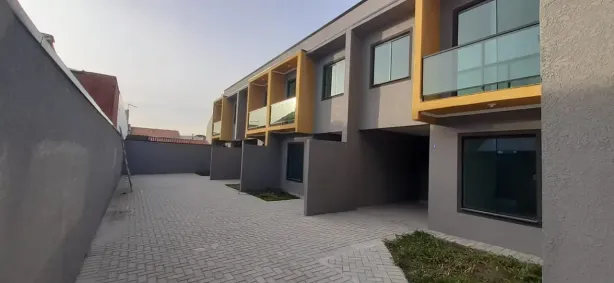 Sobrado com 3 quartos em Cidade Industrial